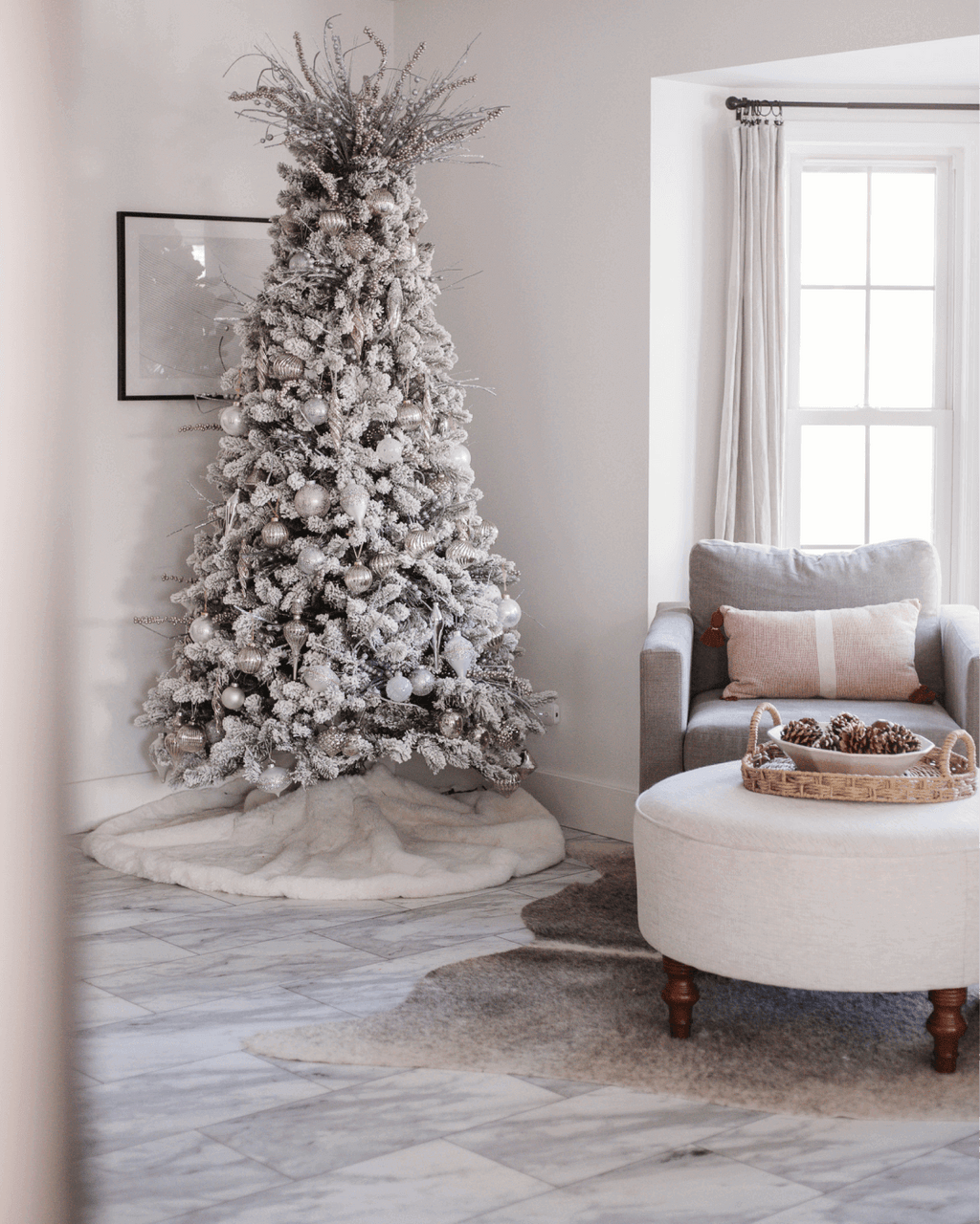 Conjunto de enfeites de vidro Winter Frost com 15 peças (branco e prata)