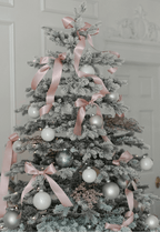 Enfeites de vidro essenciais brancos (pacote com 24)