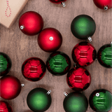 Enfeites inquebráveis vermelhos e verdes (pacote com 48)