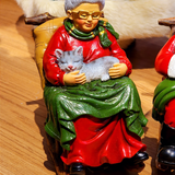 Mamãe Noel na cadeira de balanço 15,5cm