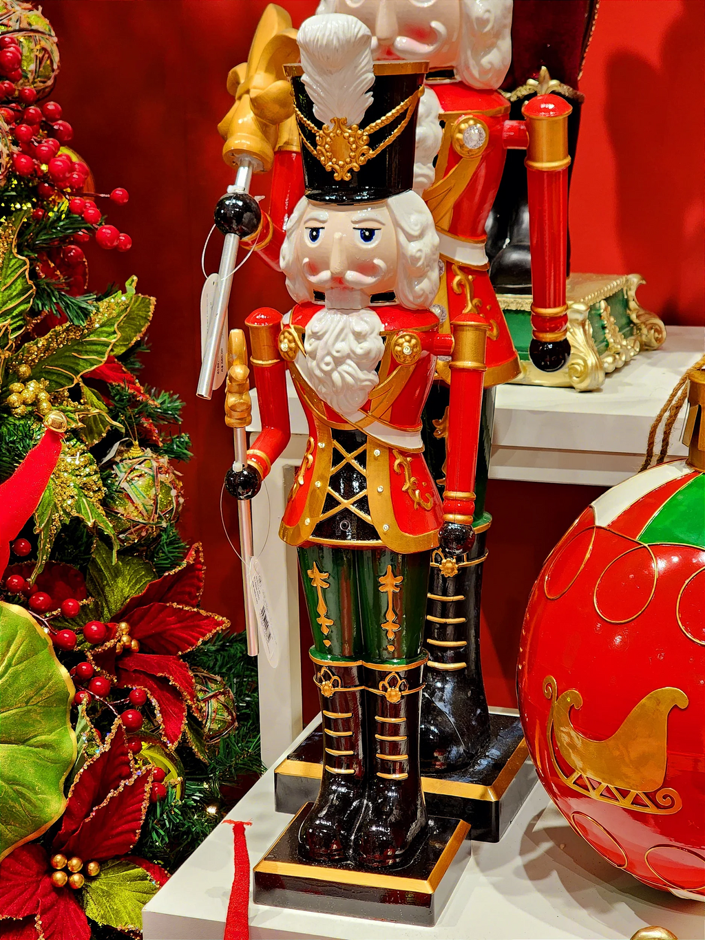 Quebra Nozes com som e movimentos 60cm