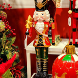 Quebra Nozes com som e movimentos 80cm