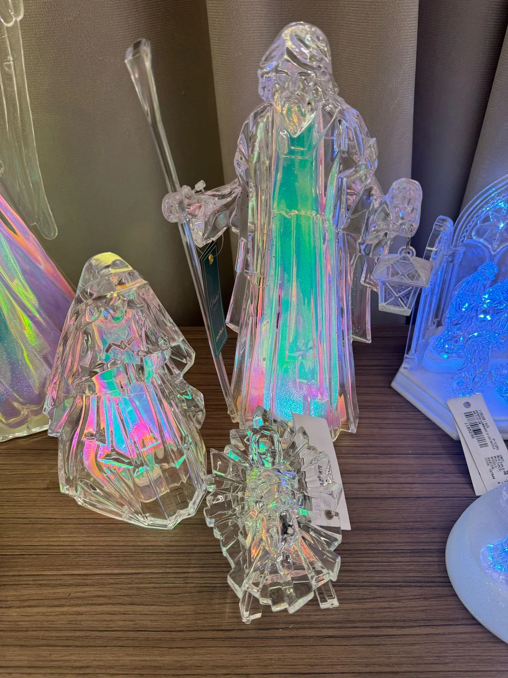 Sagrada Família em Acrílico com Led Furta Cor 33cm