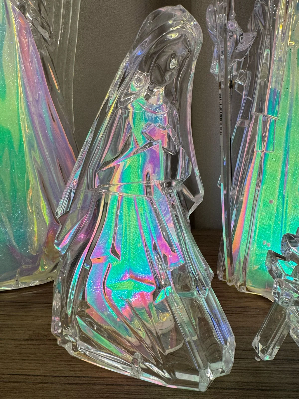 Sagrada Família em Acrílico com Led Furta Cor 33cm