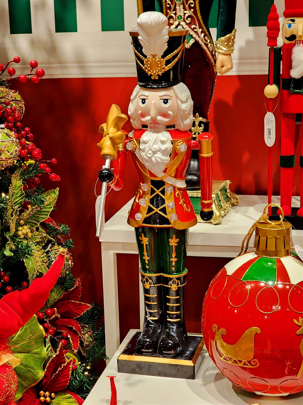 Quebra Nozes com som e movimentos 80cm